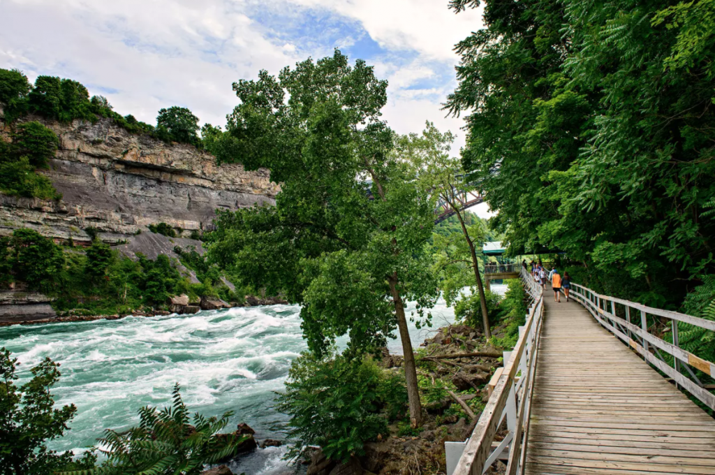 White Water Walk Niagara Falls - Camões Rádio - Canada