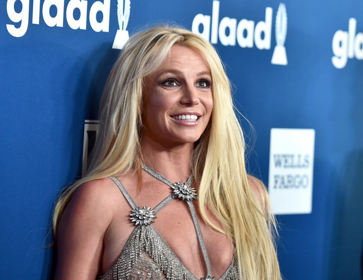 Britney Spears - Camões Rádio - EUA