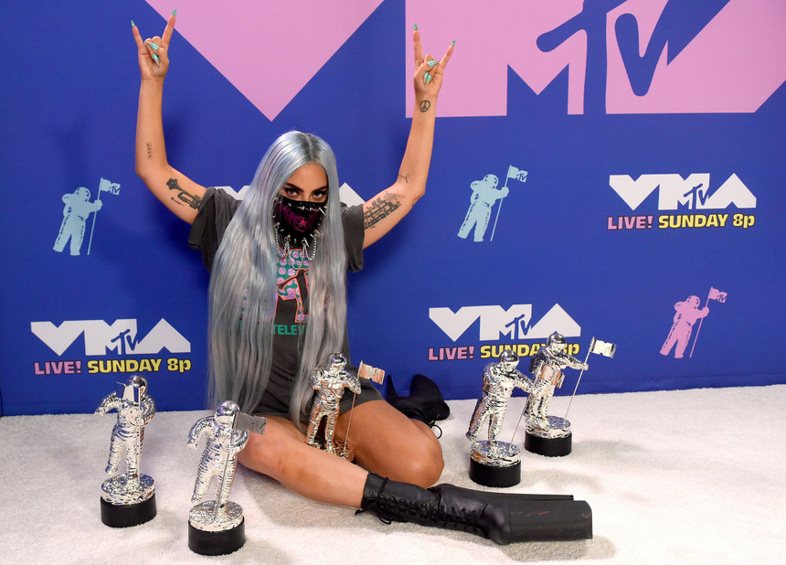 Lady Gaga - Camões Rádio - MTV VMAs