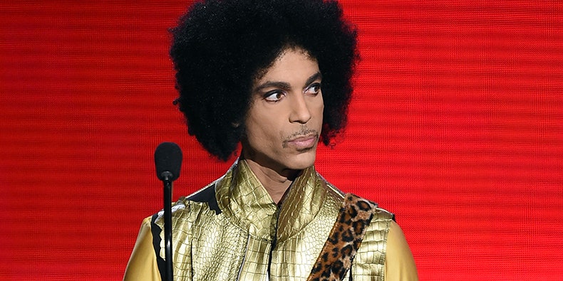 Prince welcome 2 America - camões rádio - mundo