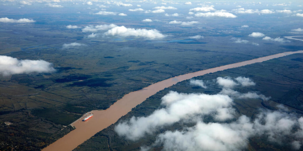 Rio Paraná em seca extrema - Camões Rádio - Notīcias