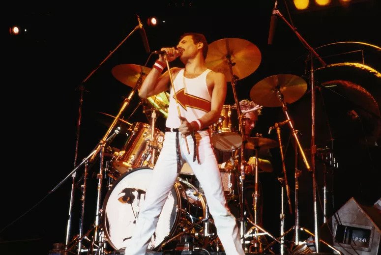 "Freddie Mercury- The Final Act" - Camões Rádio - Documentário