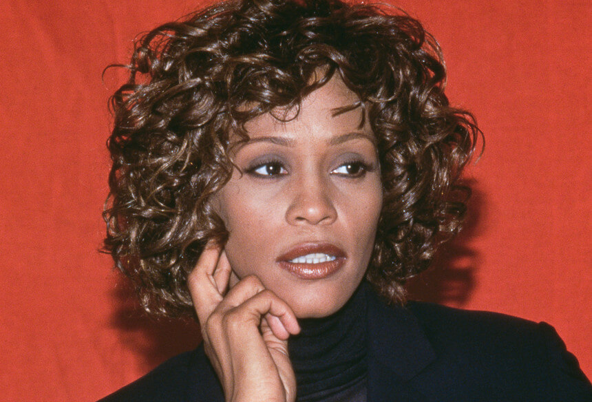 Maqueta de Whitney Houston vendida - Camões Rádio - Música