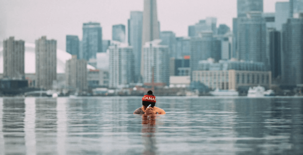 Banhos gelados no Lago de Ontário - Camões Rádio - Toronto