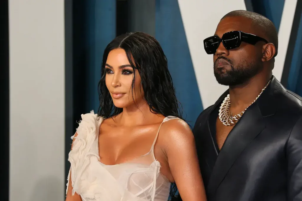Kanye West usa voz de Kim Kardashian em Donda 2 - Camões Rádio - Música