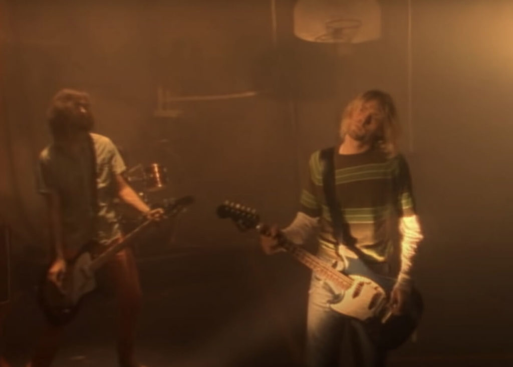 Kust Cobain em Smells Like Teen Spirit - Camões Rádio - Música