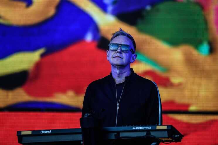 Andy Fletcher Depeche Mode - Camões Rádio - Noticias