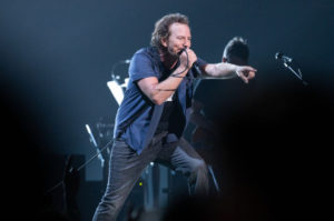 Pearl Jam regressaram à estrada - Camões Rádio - Música