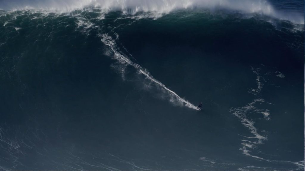 maior onda do mundo Nazaré - Camões Rádio - Surf