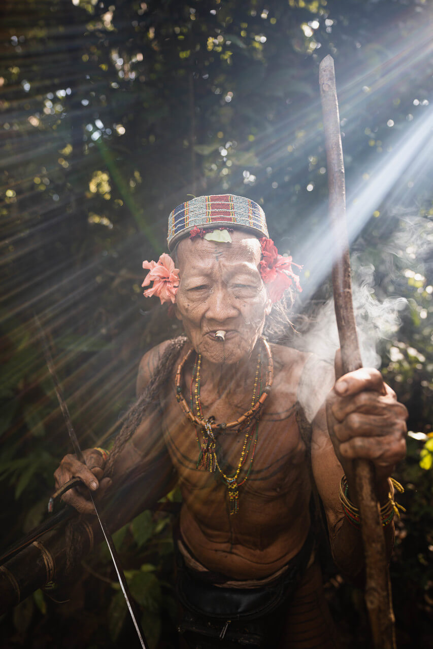 tribo da indonésia - Camões Rádio - Viagem